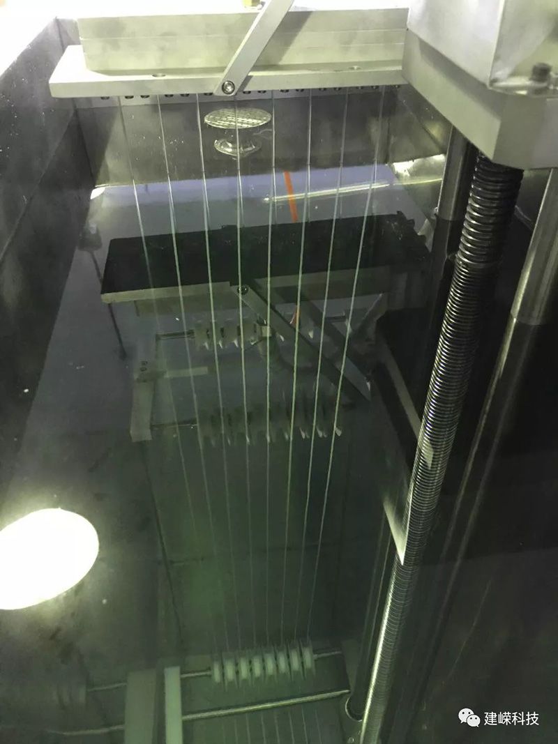 客戶現(xiàn)場紡絲驗(yàn)收，開機(jī)紡絲一氣呵成